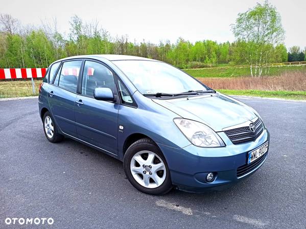 Toyota Corolla Verso 1.6 - 9