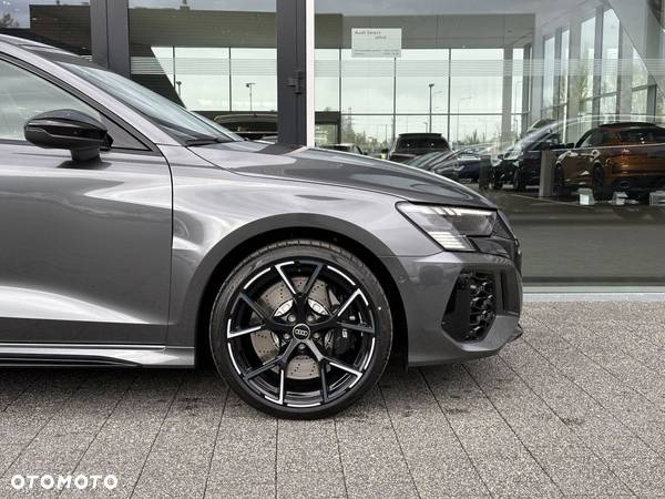 Audi RS3 TFSI Quattro S tronic - 5