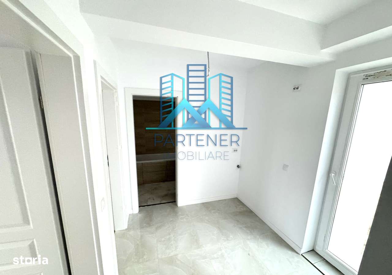 Comision 0!SCARA INTERIOARA!TERASA!PENTHOUSE 4 camere,Pacurari- Rediu-8