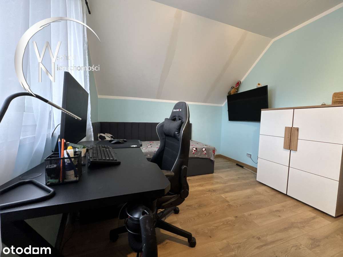 Dom w okolicy lasu-12