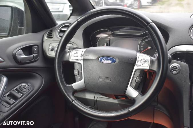 Ford S-Max 2.0 TDCi Powershift Titanium - 12