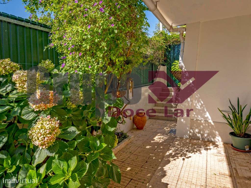 Apartamento T2 com Piscina em Almoinha (Sesimbra)-32