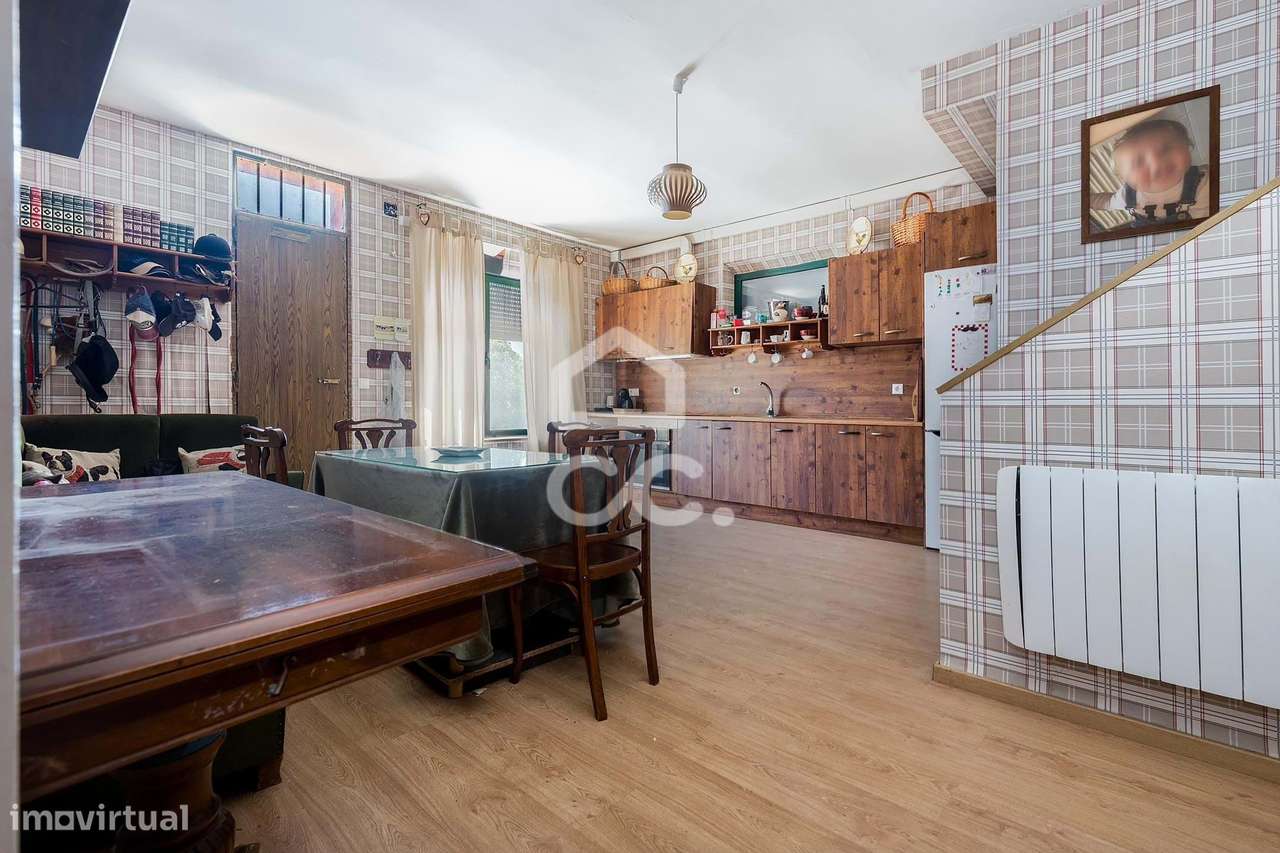 Palacete de inspiração neoclássica francesa com jardim botânico de Jea-44