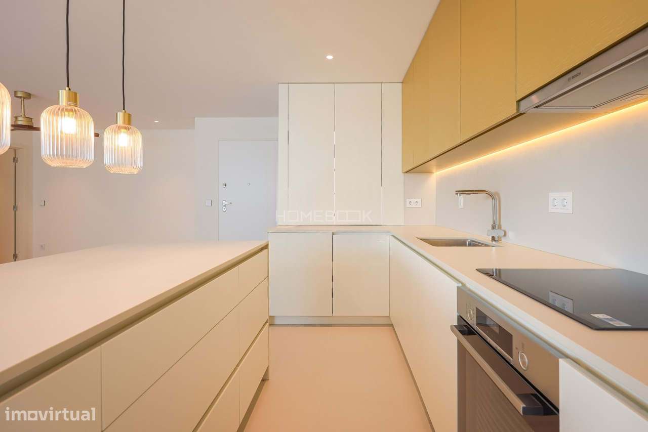 T2+1 de Design Moderno com Varanda | Localização Privilegiada - Grande imagem: 3/24