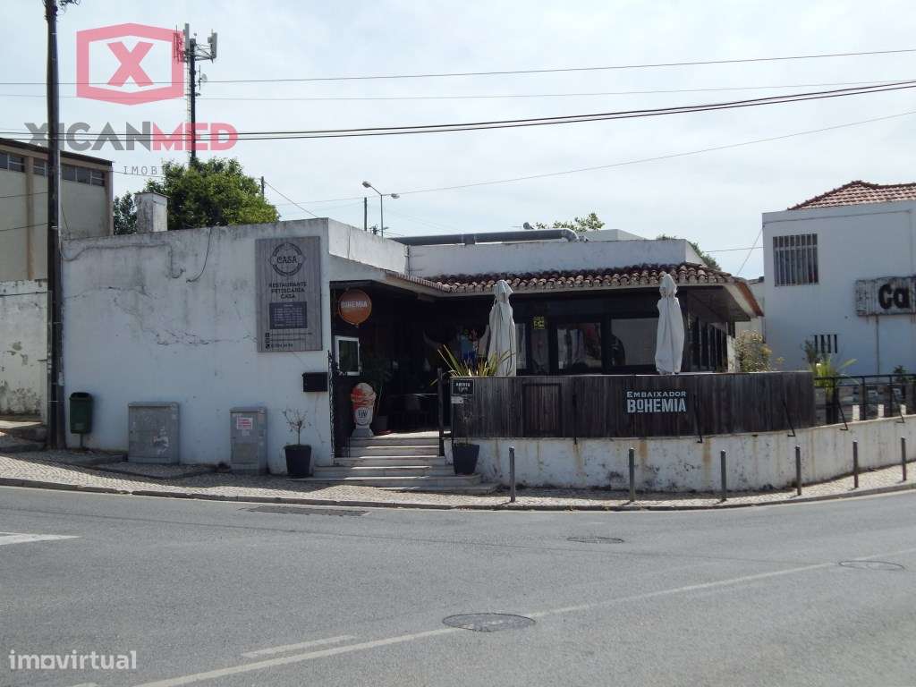 Desenvolvimento Urbano/ 
Habitação e Comercio.-16