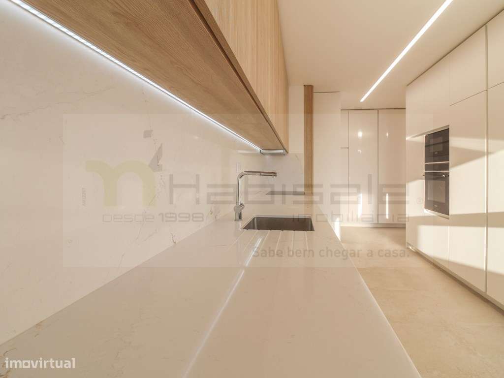 T3+1 Duplex com Jacuzzi, perto da praia - Grande imagem: 4/46