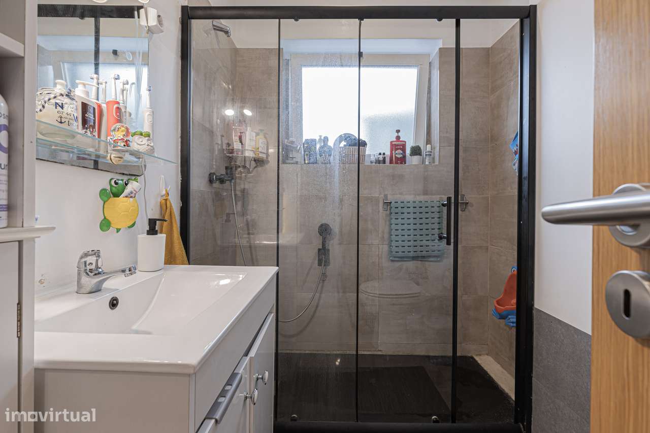 Apartamento T2 em RC com Quintal no Seixal-20