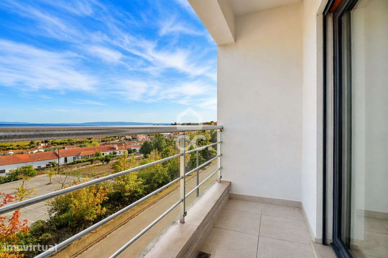 Apartamento T3 com garagem na Quinta de São Luís, Pereira.-17
