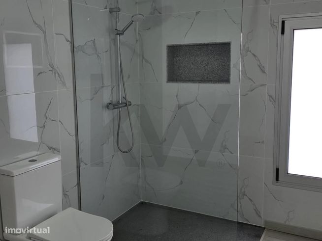 Moradia T3 com Piscina e Vista Mar nos Prazeres | Calheta-11