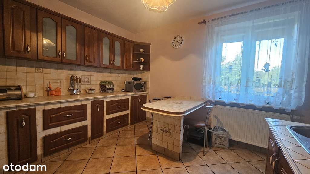 Dom pełen charakteru w stylu polskiego dworu-12