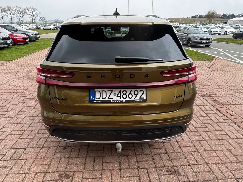 SKODA KODIAQ Kodiaq Sportline 2,0 TDI 193 KM 7-biegowa DSG 4x4