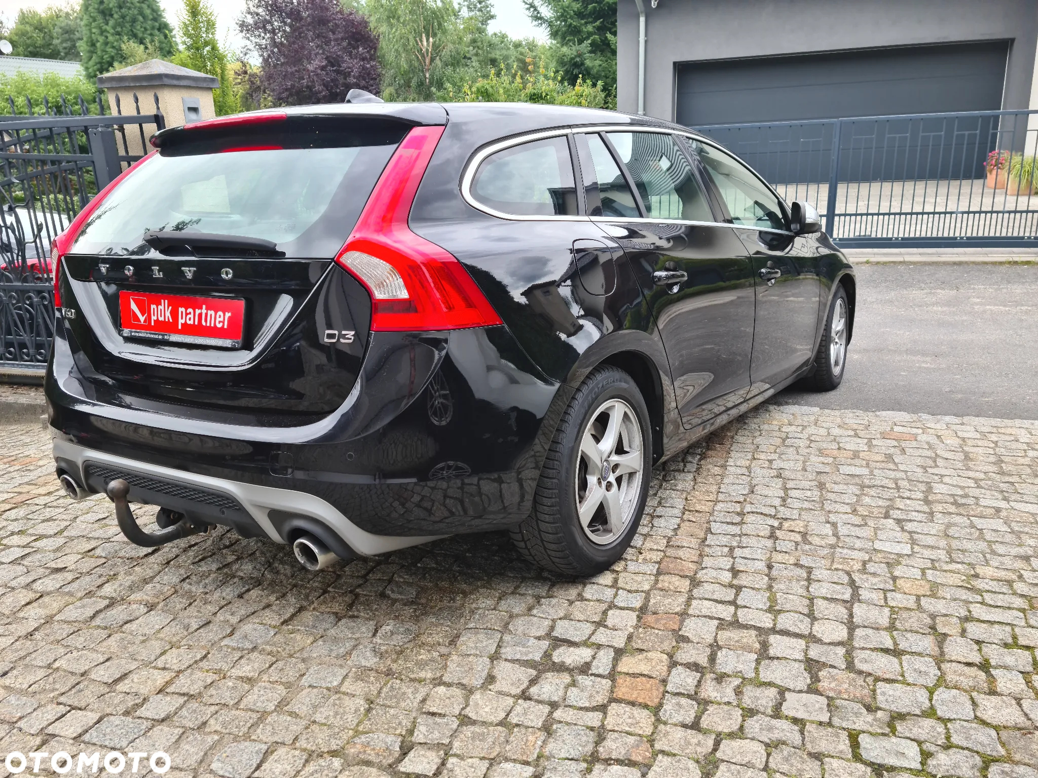 Volvo V60 D3 Drive-E R-Design Momentum - 37