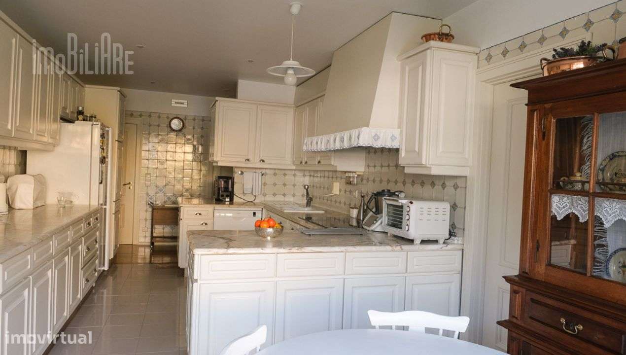 Vende-se Propriedade Frente mar com Moradia, T0 e dois restaurantes-18