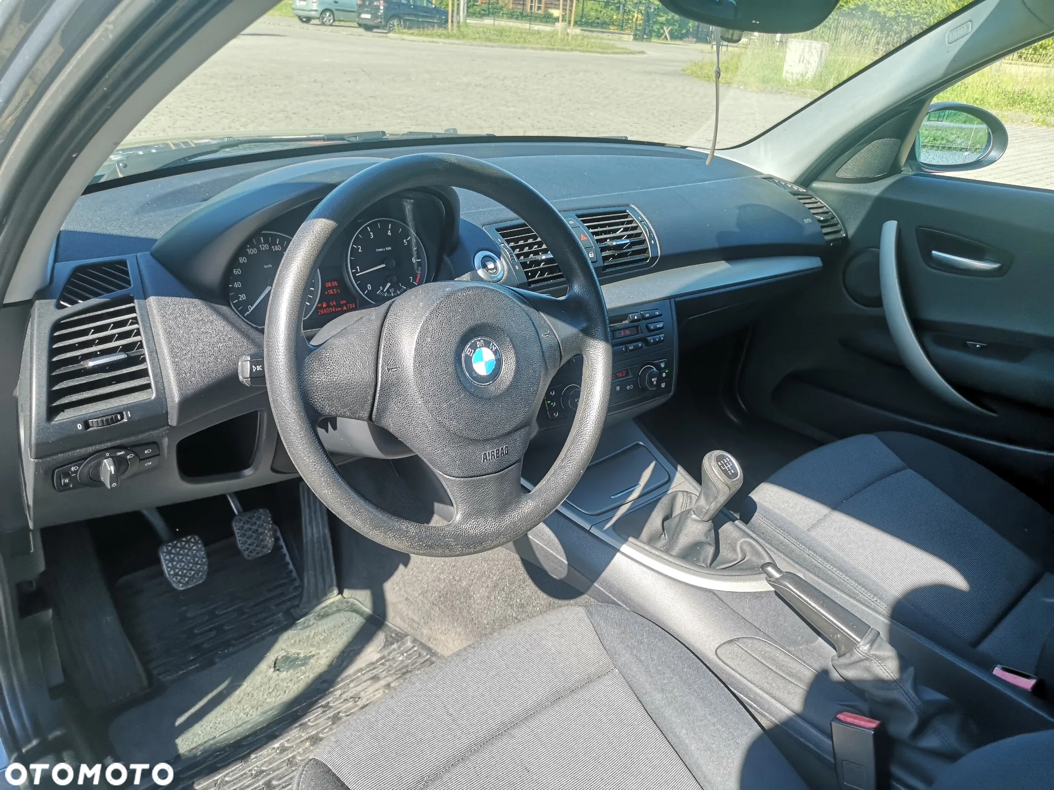 BMW Seria 1 116i - 11