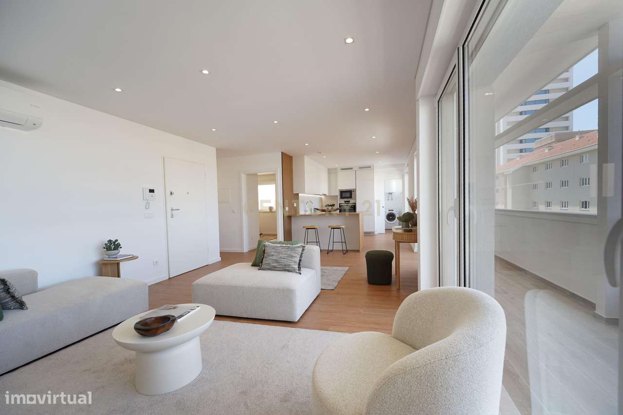 Apartamento T3 frente ao mar-2