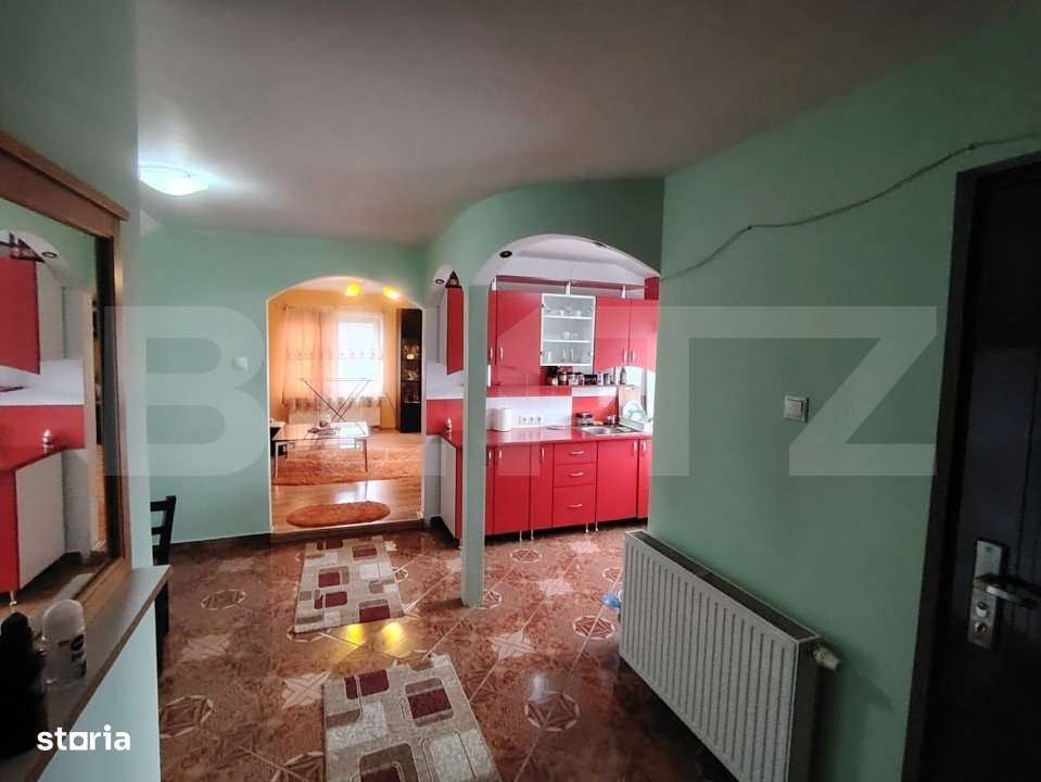 Casa cu 2 apartamente in Livezeni - Imagine principală: 3/11