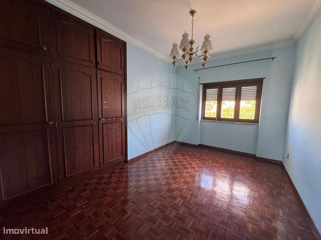 Moradia T5 para venda-23