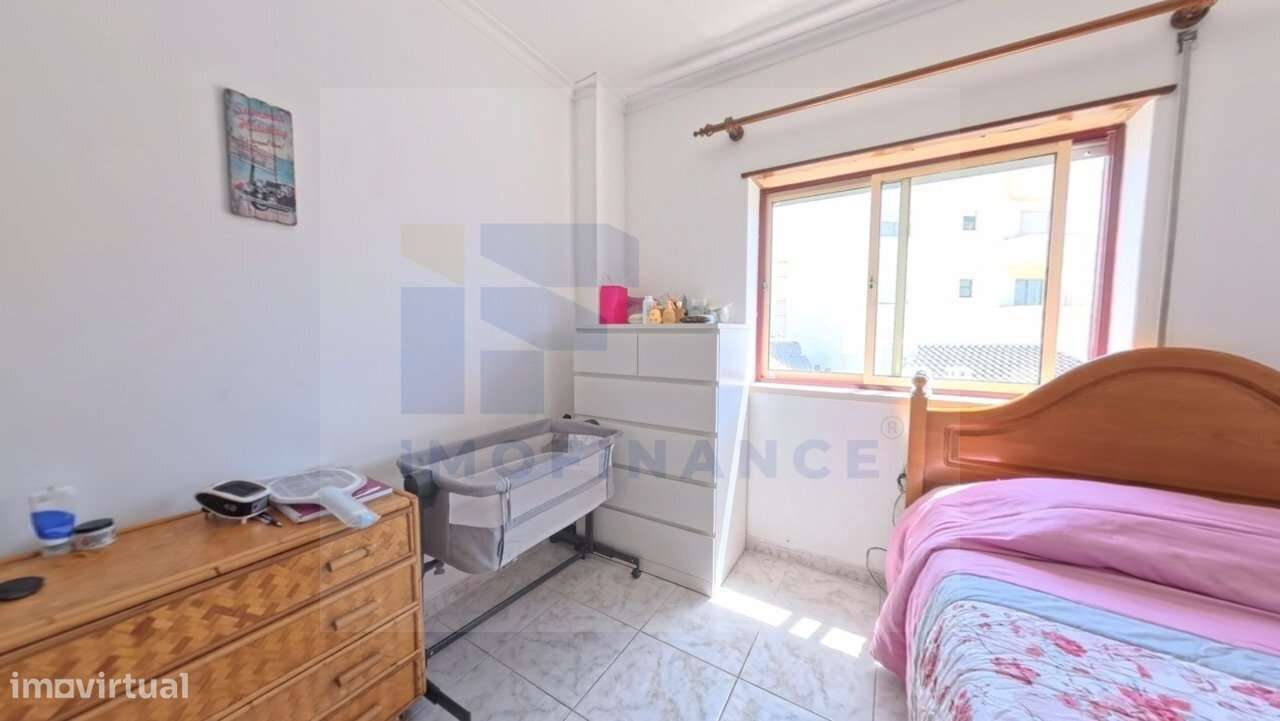 Excelente Apartamento T2, segunda linha de mar-7
