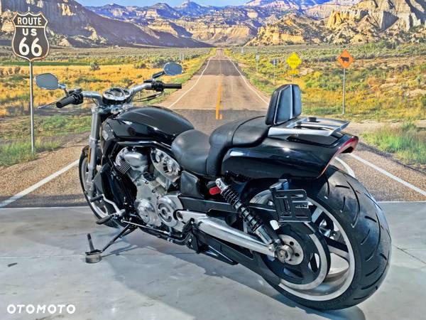 Harley-Davidson V-Rod Muscle - 6