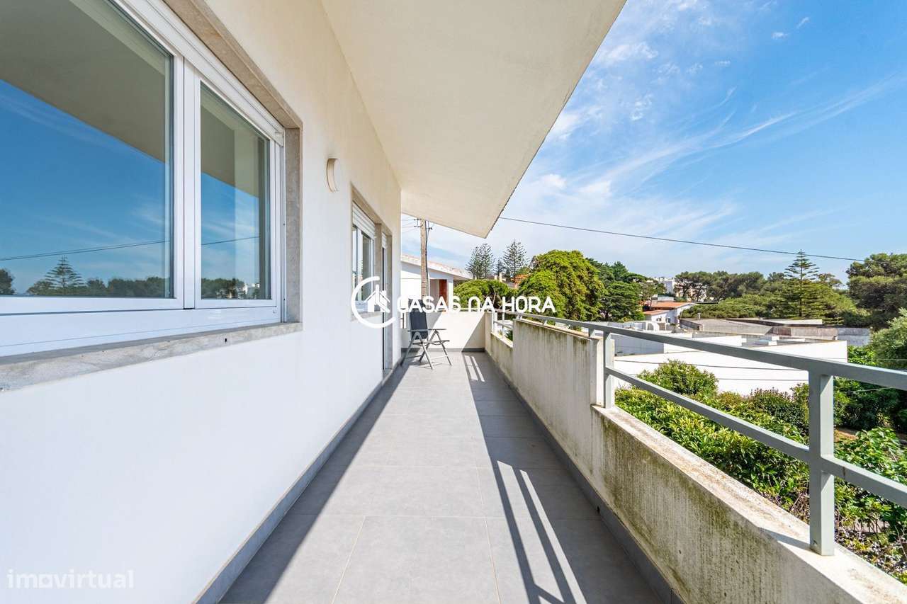 Moradia T3+T1  na Rua João das Regras, junto à Avenida de Sintra.-13