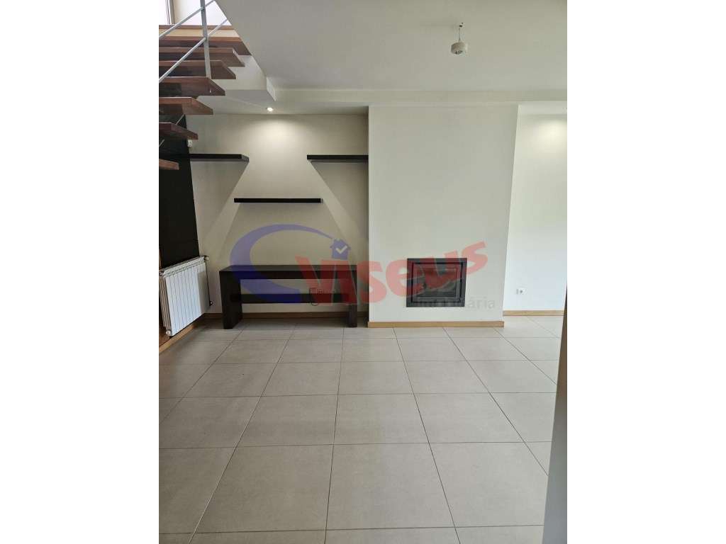 Moradia T3 + Salão Avintes - Grande imagem: 2/24