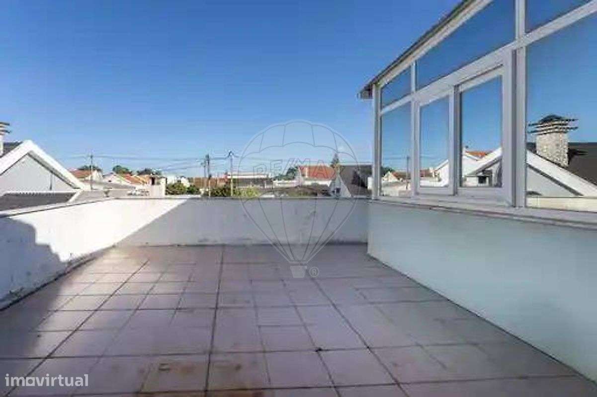 Moradia T6 para venda-26