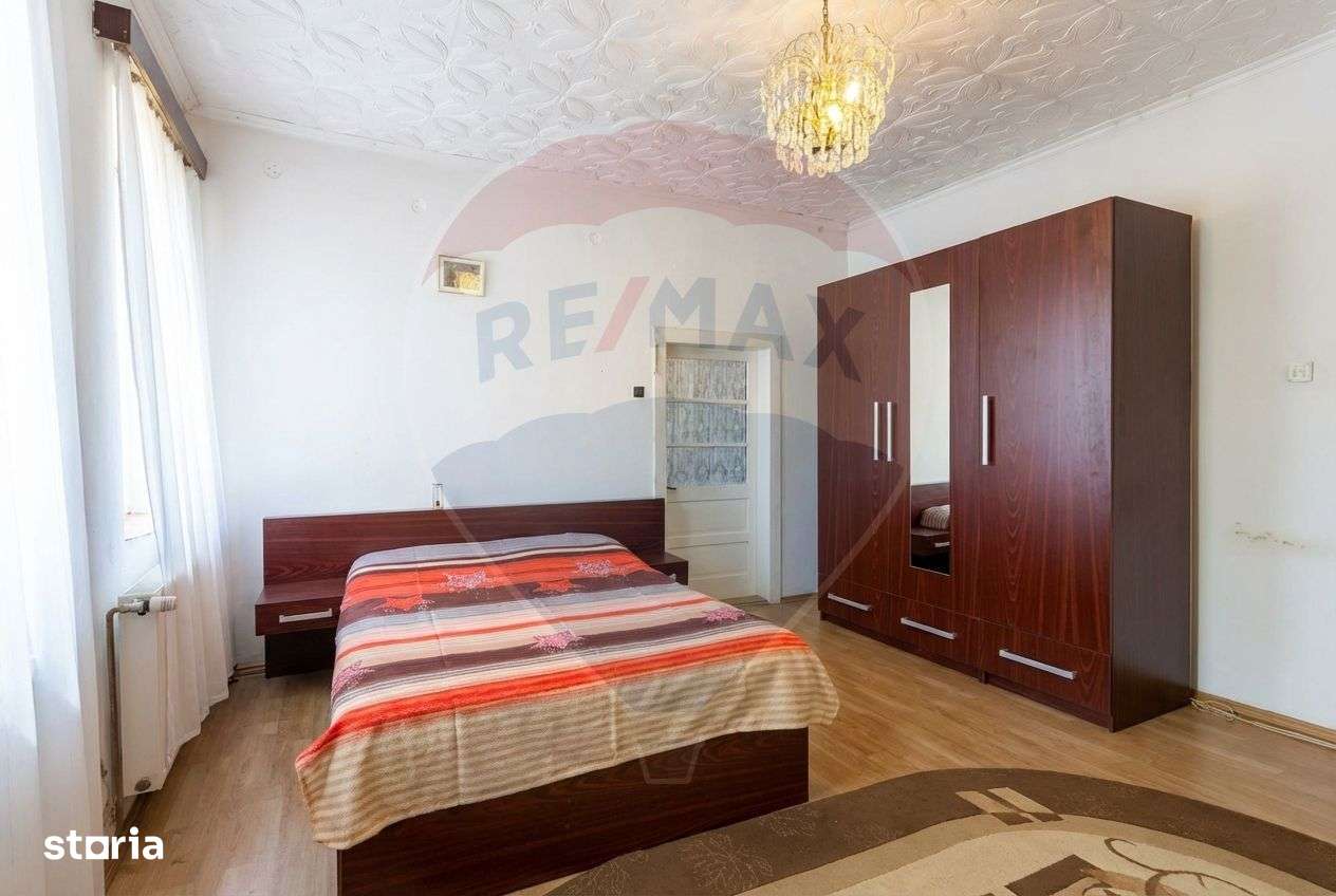 Casă cu 3 camere de vânzare pe str. Fabricii-7