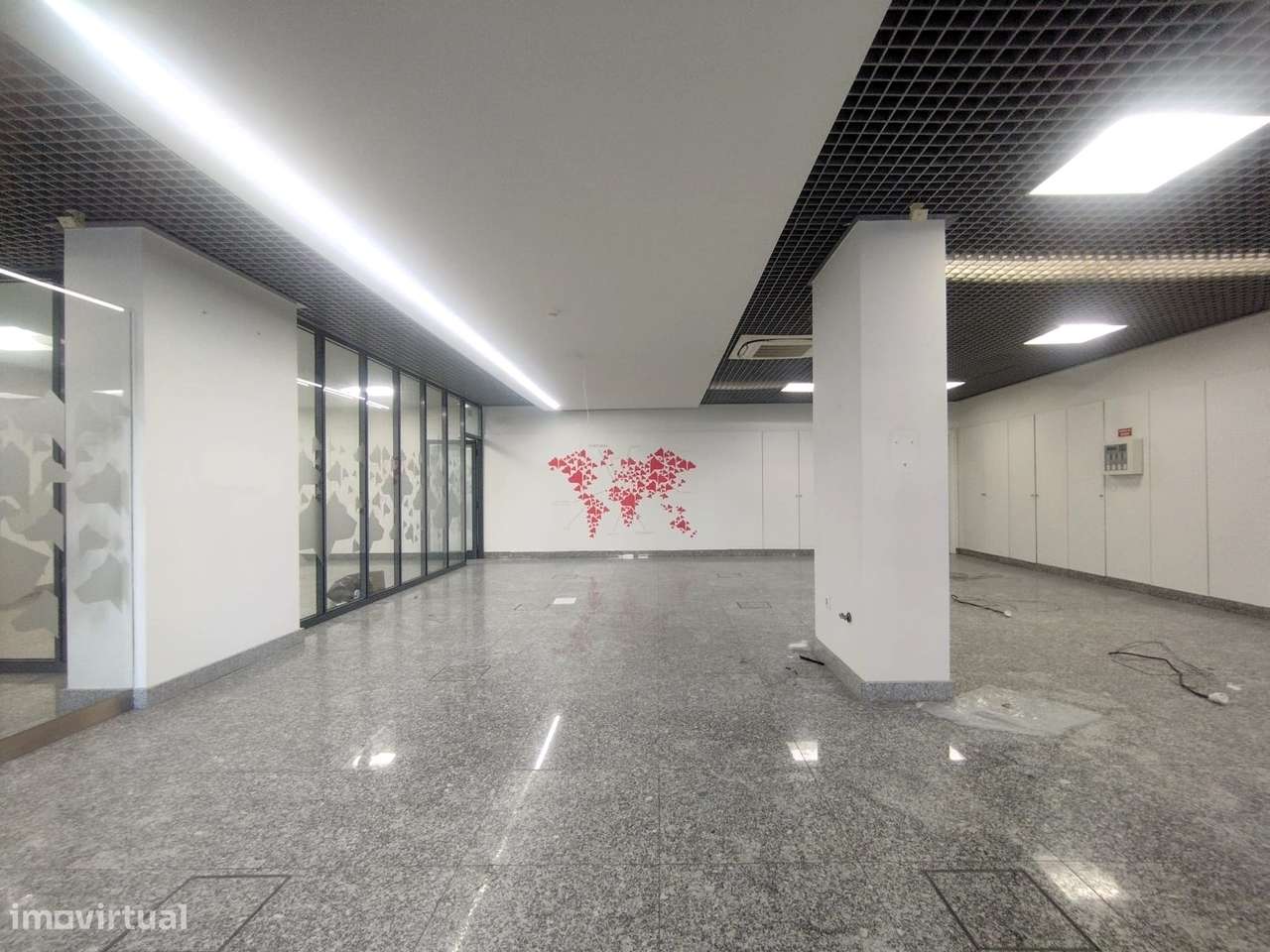 Loja no centro da cidade otima visibilidade! - Grande imagem: 5/24