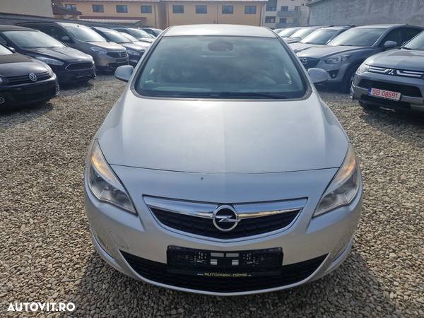 Opel Astra 1.7 CDTI DPF Active - 7