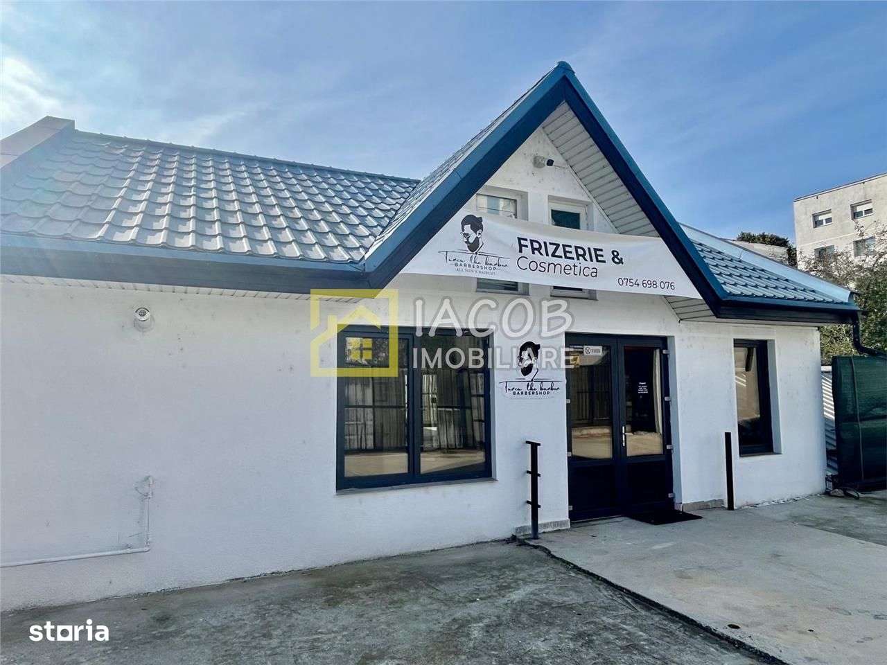 De inchiriat - Scaun\/camera in incinta salonului, Zona Alecu Russo, - Imagine principală: 5/11