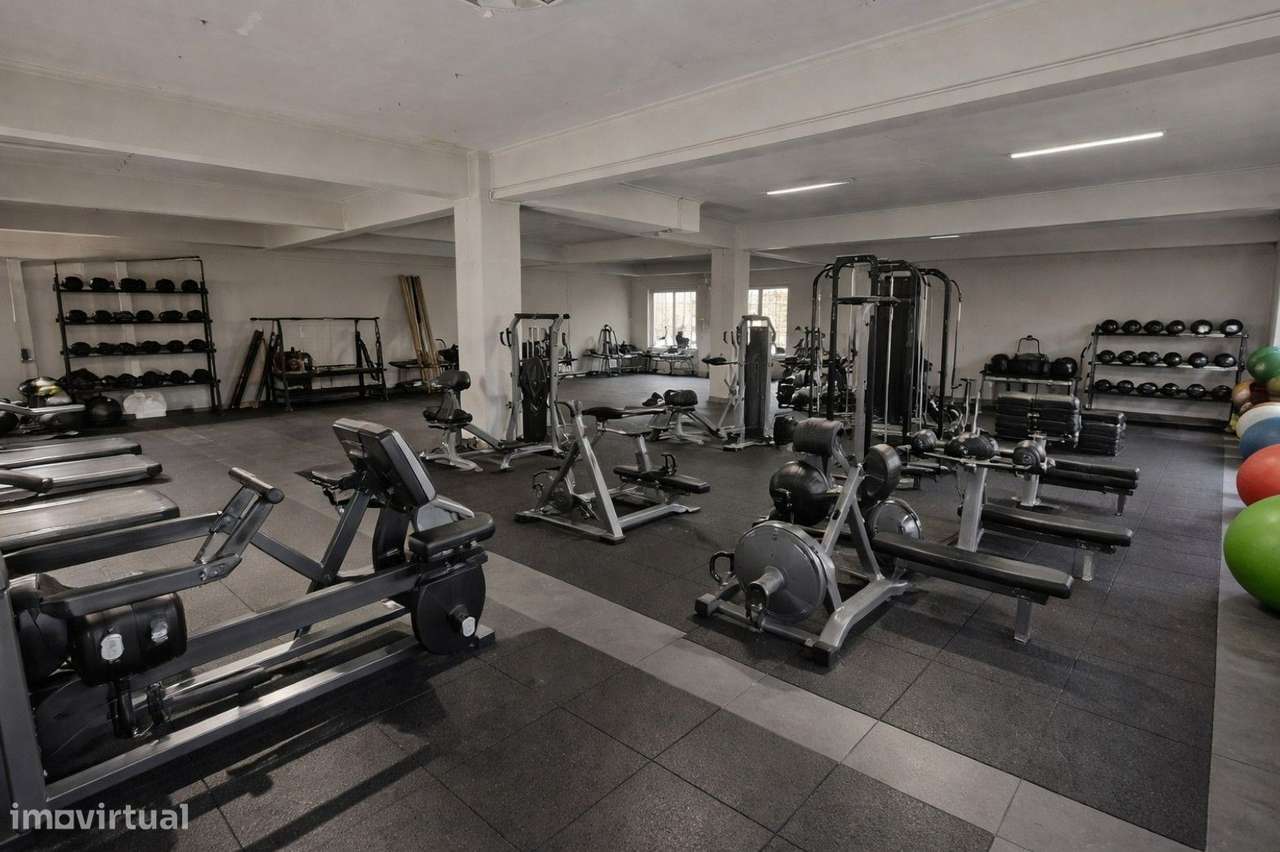 Loja para Arrendamento  Quinta do Pinheiro, Pontinha - Grande imagem: 4/23