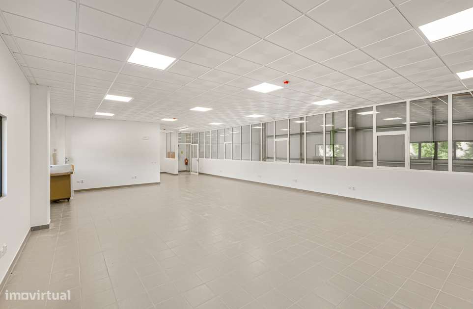 Armazém à venda , Quinta de Matos-14