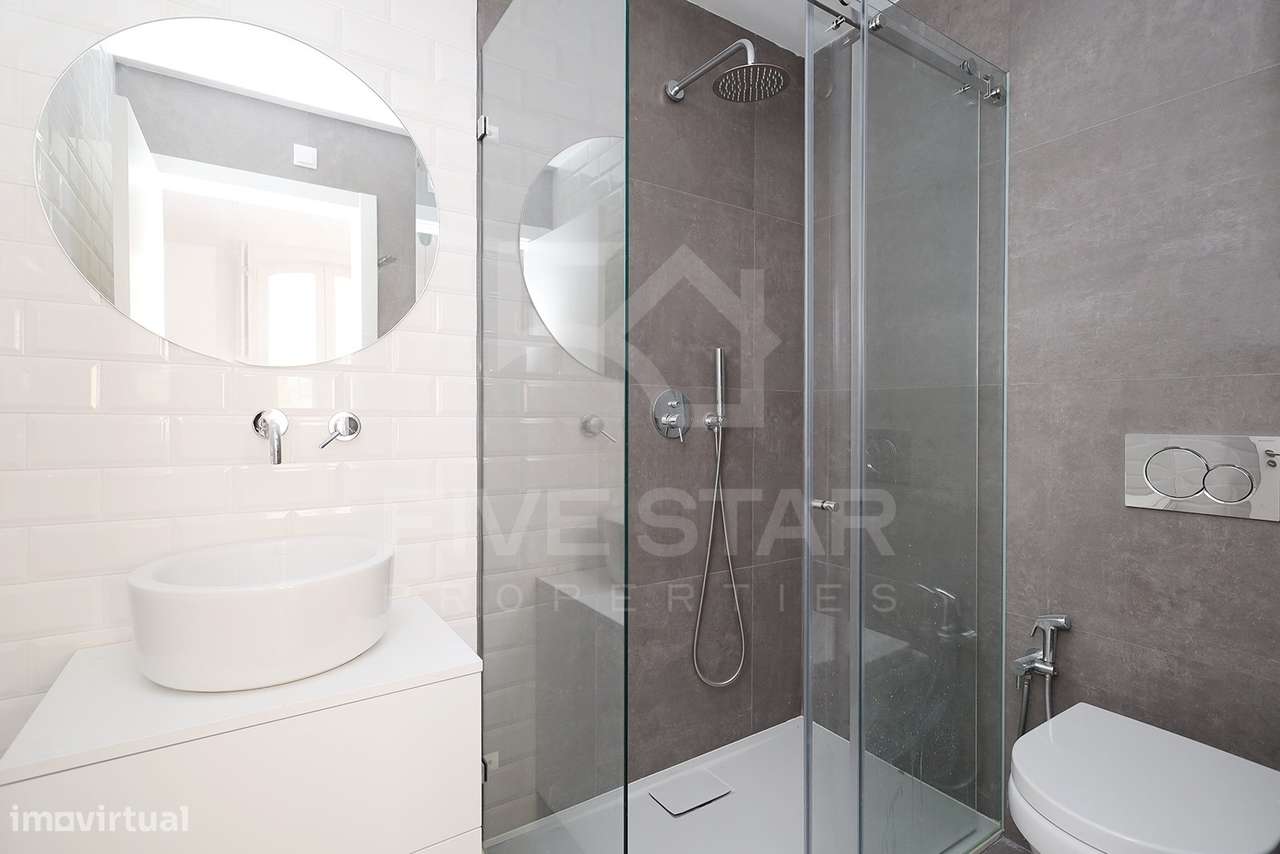 Apartamento T2 - 2 Suites - Novo - Panteão - Vista Rio - Garagem-21