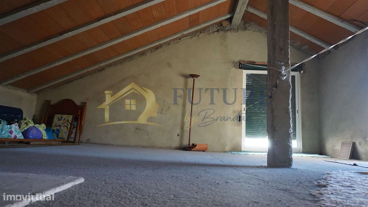 Moradia T3 Venda em Santa Iria de Azoia, São João da Talha e Bobadela,-25