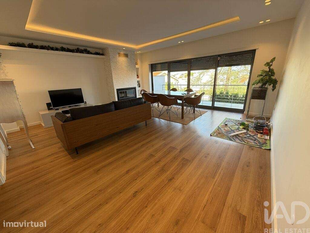 Casa / Villa T3 em Charneca De Caparica E Sobreda de 134,00 m2 - Grande imagem: 4/30