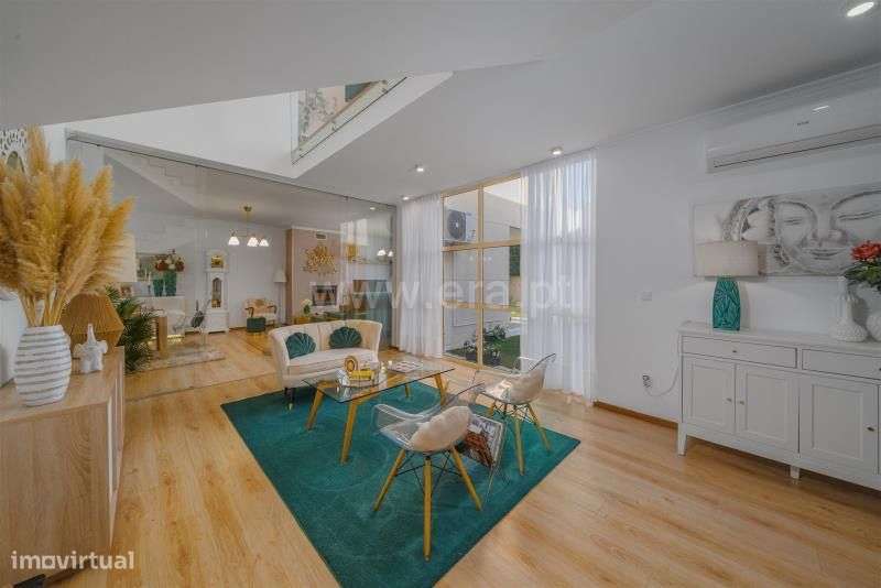 Moradia T4+1 centro zona prestigiada - Grande imagem: 4/12