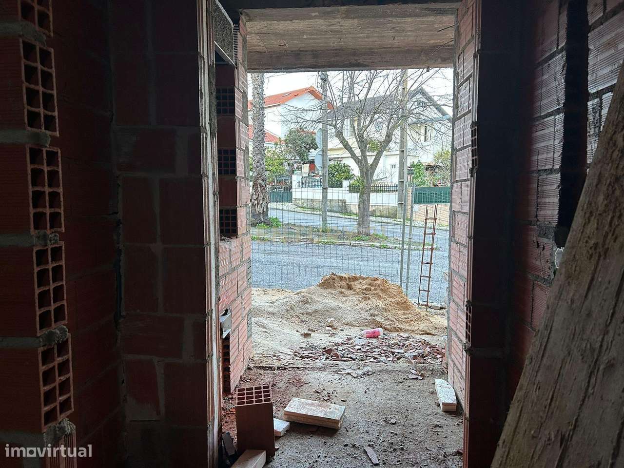 Moradia em construção | Vista panorâmica | Localização privilegiada-16
