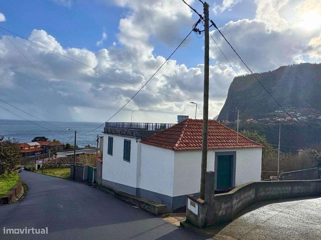 Prédio Misto com Moradia T2 e Terreno de 760 m2 no Faial - Grande imagem: 4/17