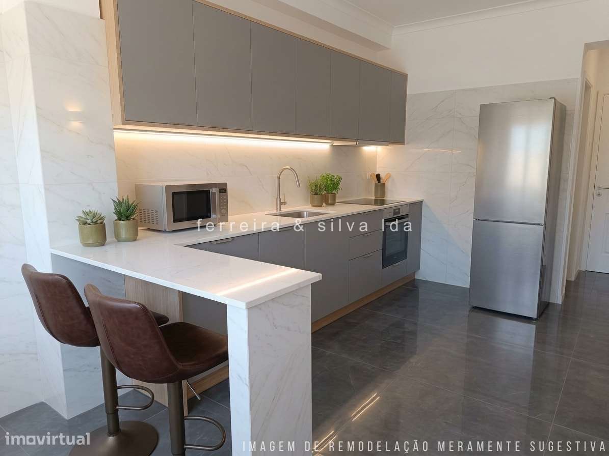 Apartamento T2 em Coimbra (Rua General Humberto Delgado)-2