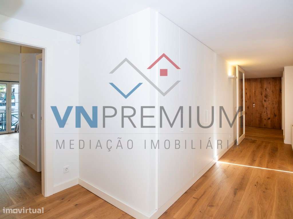 Belíssimo apartamento totalmente remodelado com materiais topo de gama-46