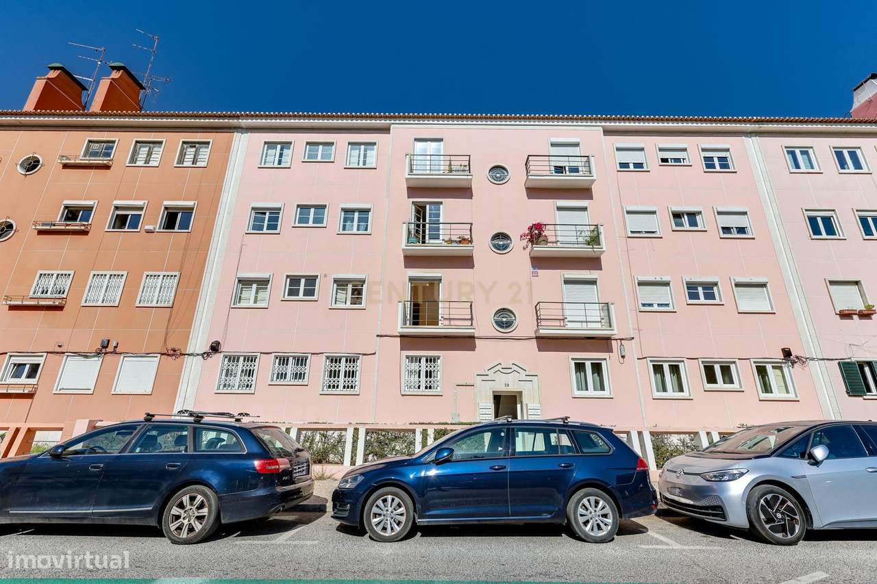 Apartamento T4 Remodelado em Alvalade – Junto à Avenida de Roma e ao M - Grande imagem: 4/26