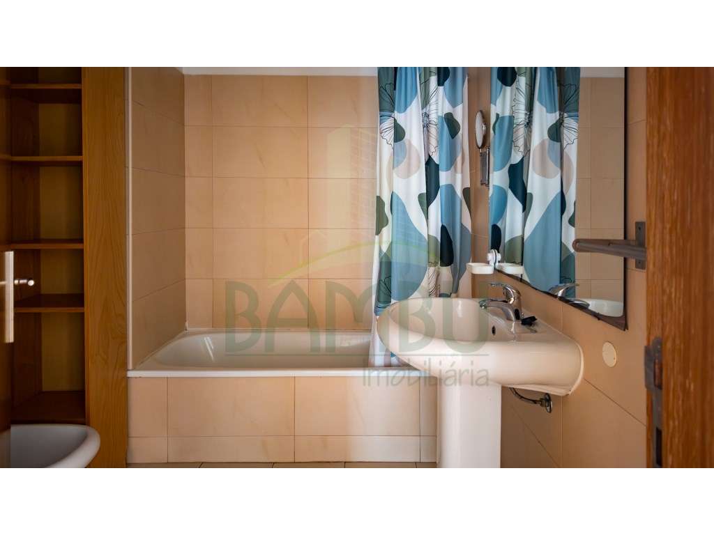 Apartamento T2 em Vila Praia de Âncora-11