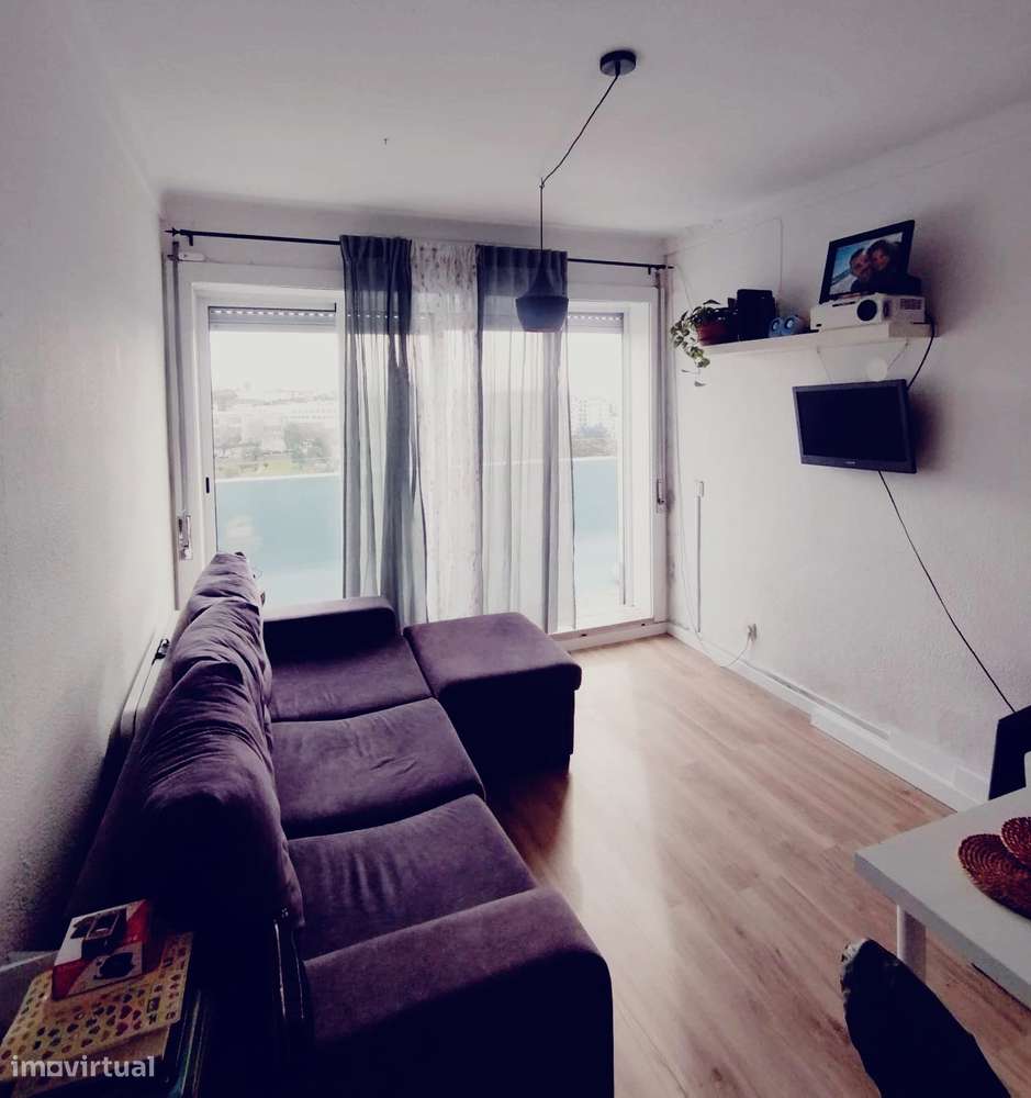 Apartamento T1 com terraço - Grande imagem: 2/10