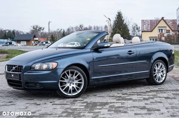 Volvo C70 T5 Momentum - 5