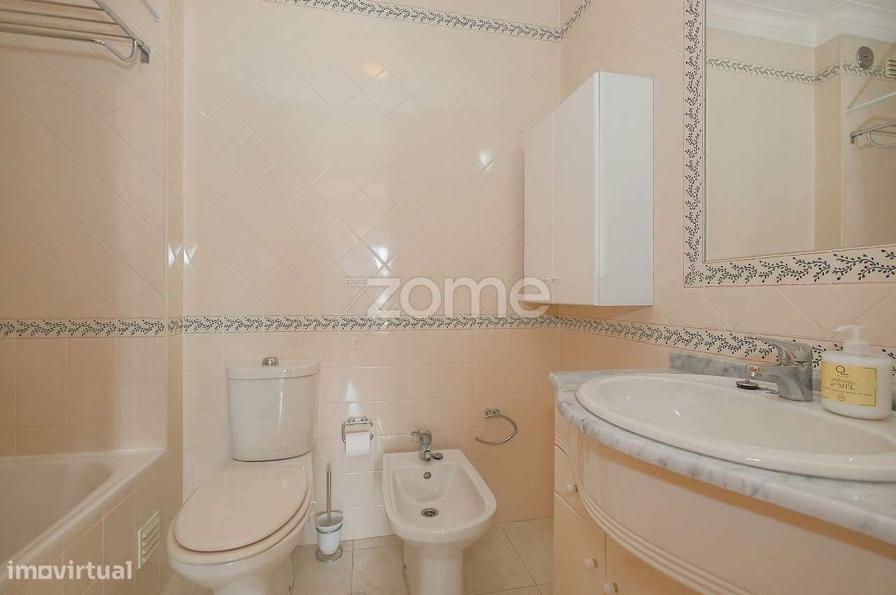 Apartamento T2 com 3 Lugares de Garagem | Alvide, Alcabideche, Cascais-19