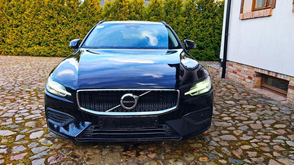 Volvo V60 II B3 B Geartronic Inscription 2022
