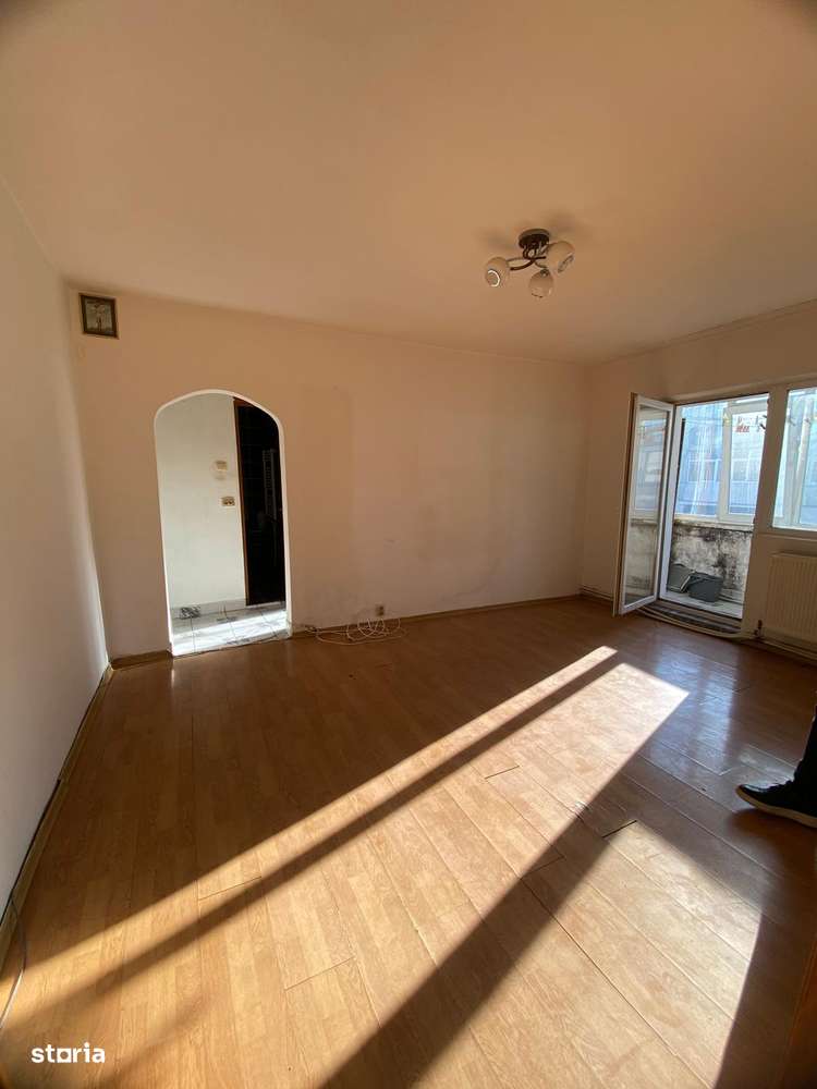 2 CAMERE la etajul 3 cu centrala Logofat Tautu-1