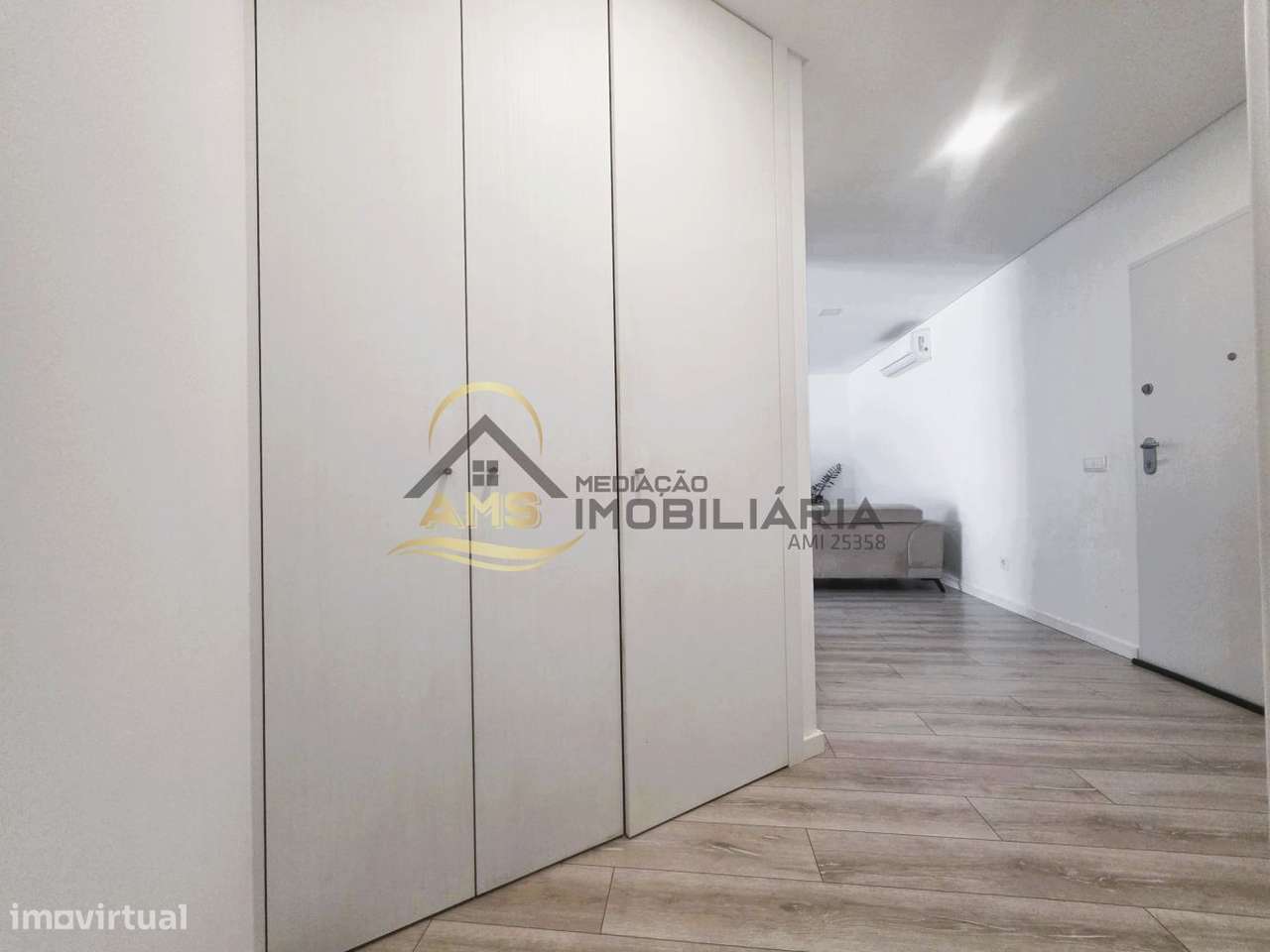 APARTAMENTO T3 COM TERRAÇO DE 186M²-13