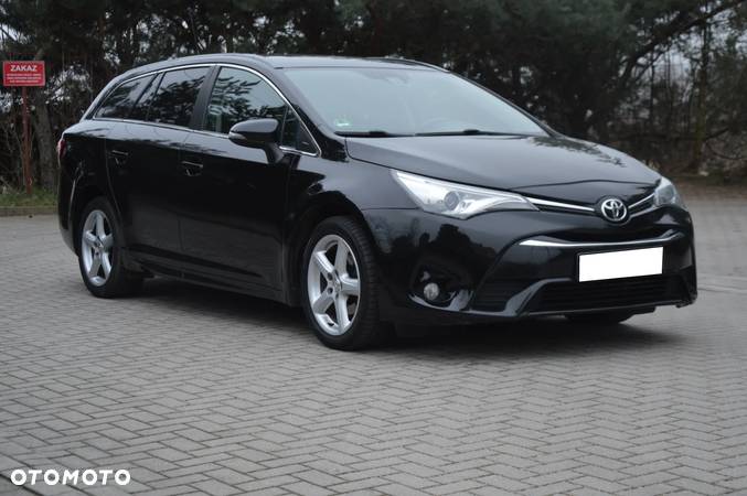 Toyota Avensis Touring Sports 1.6 D-4D Comfort - 11