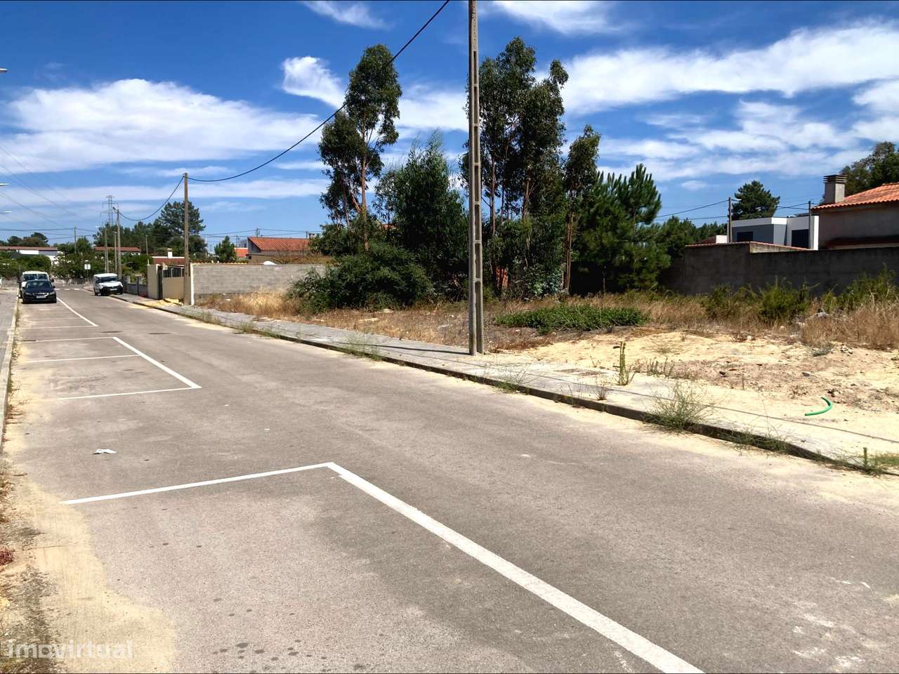 Lote de Terreno Urbano, com 338m2, para construção de moradia - Grande imagem: 4/12